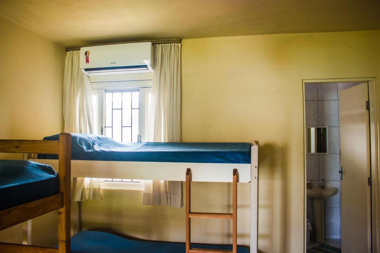 Floripa Surf Hostel Florianópolis Eksteriør billede